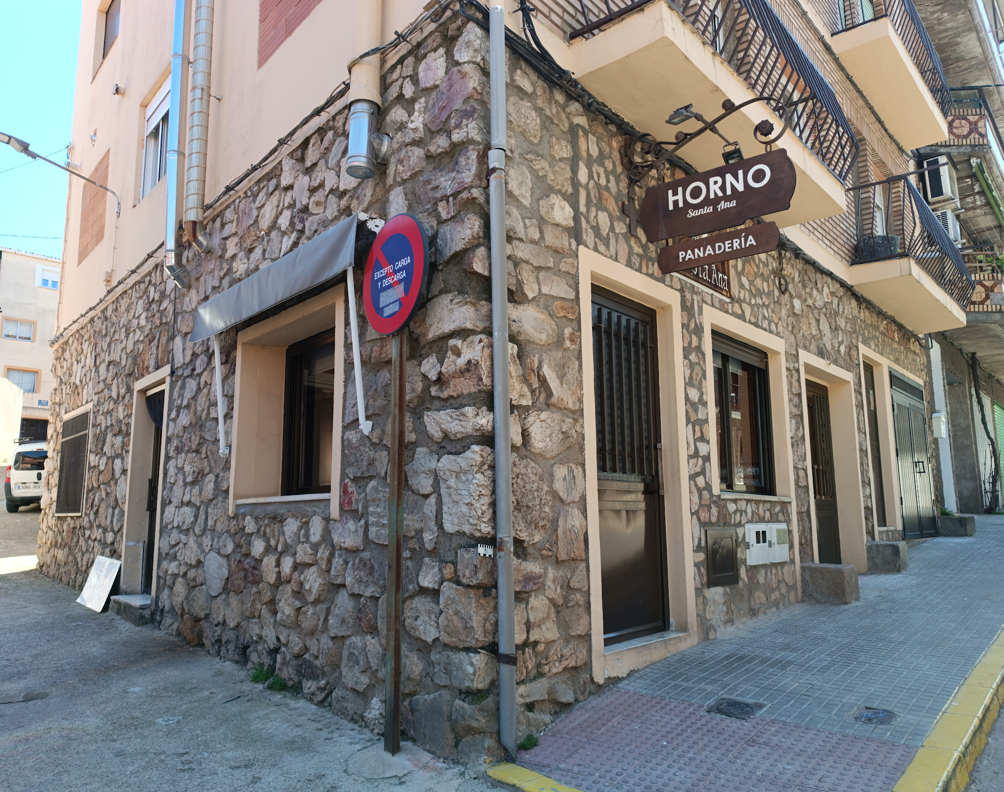 Cañamero urban fossil trail